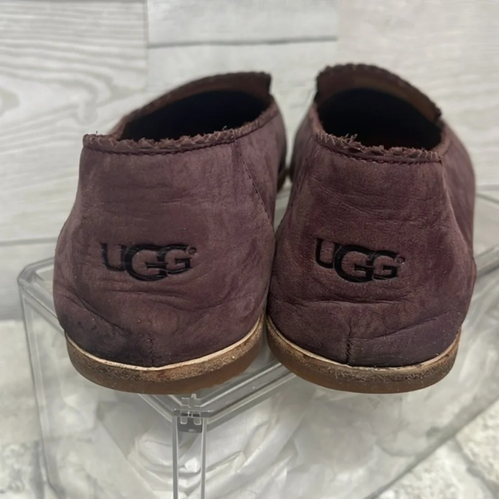 Ugg maroon‎ suede flats SZ 6